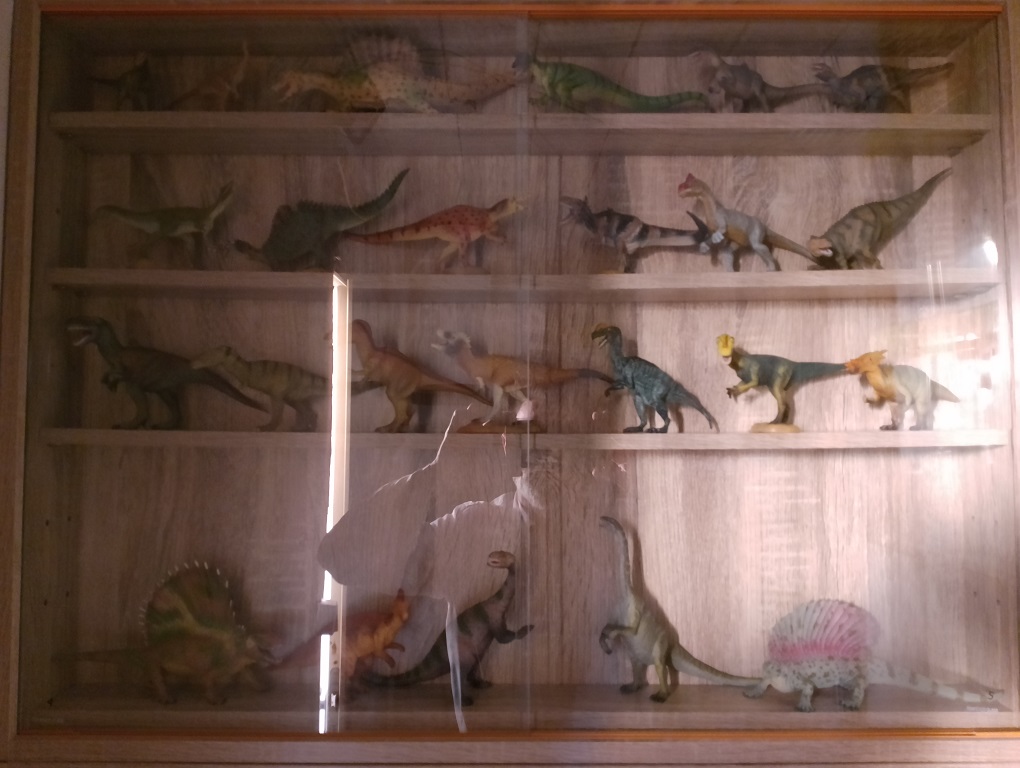 Colección de Dinosaurios de excelente calidad de la reconocida Marca CollectA + 4 Expositores Vitrinas Cristal + 1 Enciclopedia - Image 5